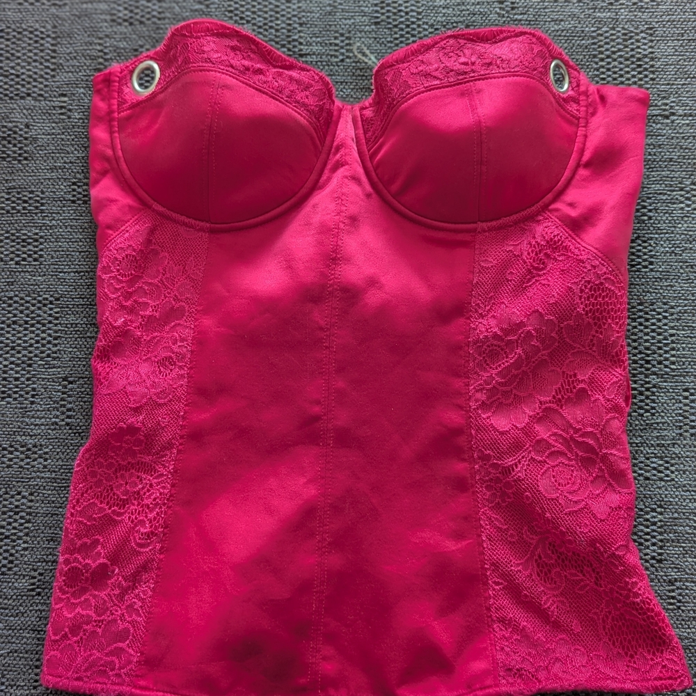 Guess by Marciano Fuchsia Lace Robe